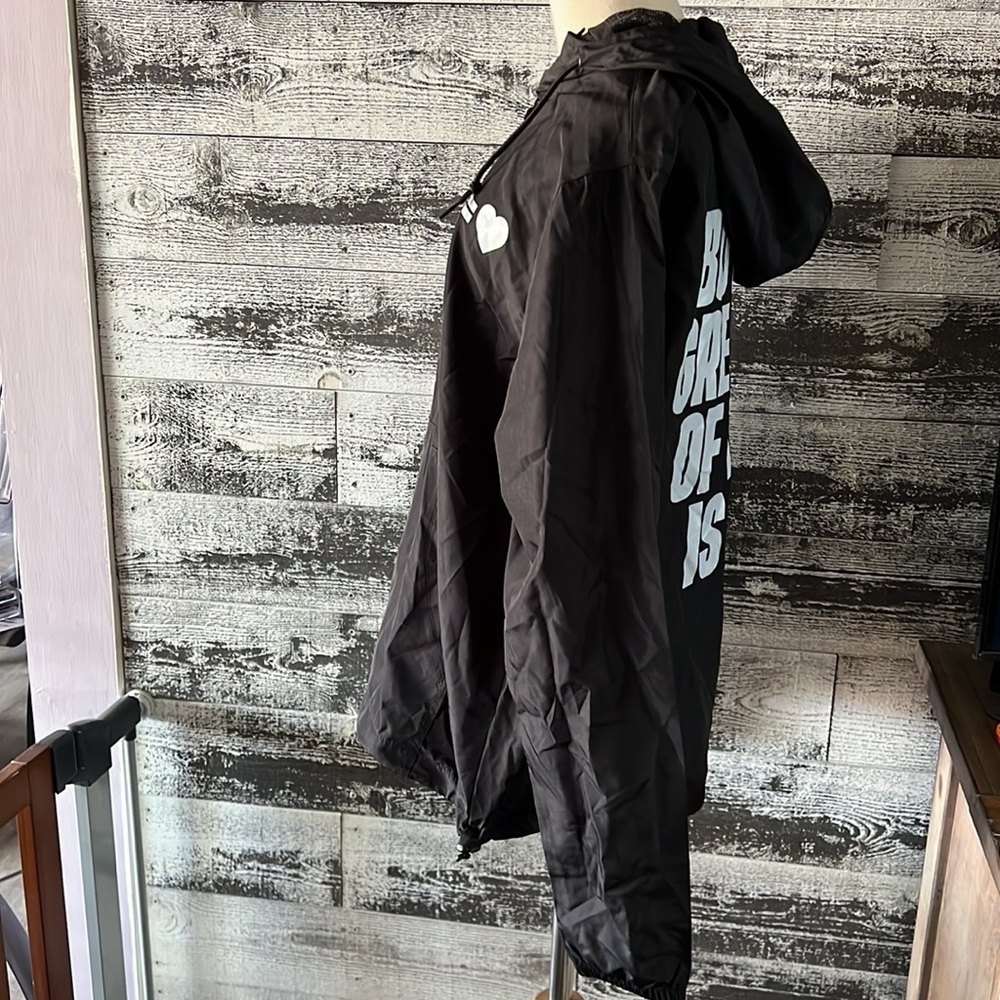 100% Polyester Black Pullover Jacket With Christi… - image 3